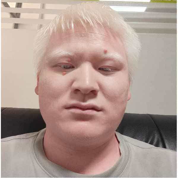 30岁岁安徽单身帅哥 - 兰州吉缘网