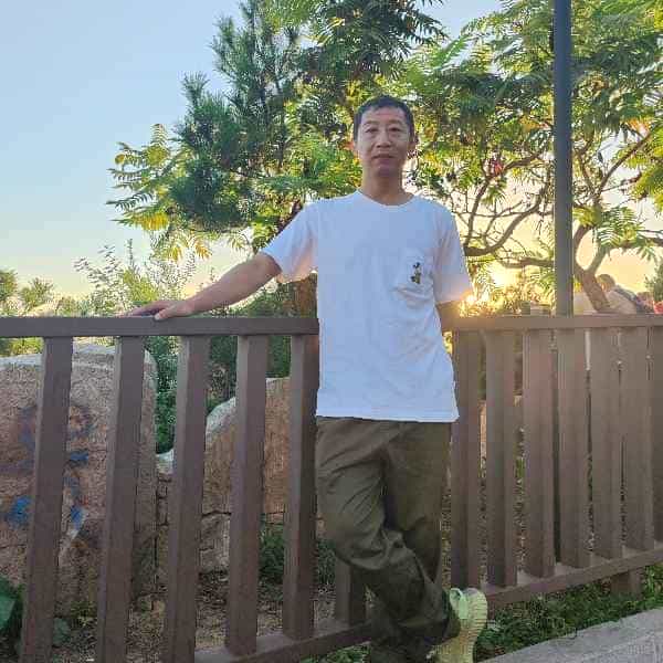 47岁岁辽宁单身帅哥 - 兰州吉缘网