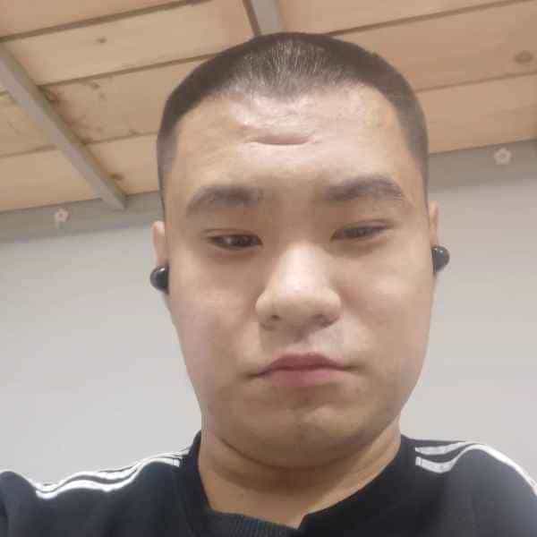 25岁岁山东单身帅哥 - 兰州吉缘网