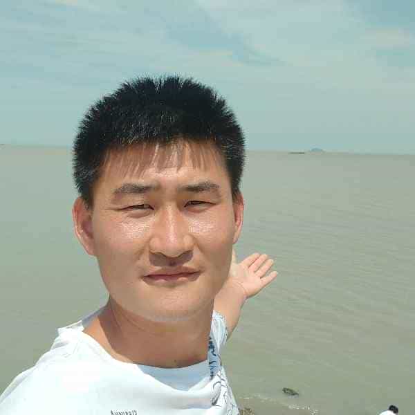 32岁岁山东单身帅哥 - 兰州吉缘网