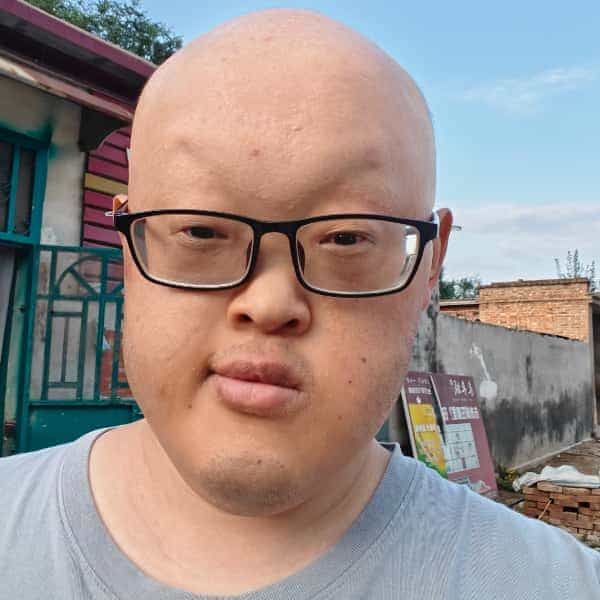 28岁岁山东单身帅哥 - 兰州吉缘网